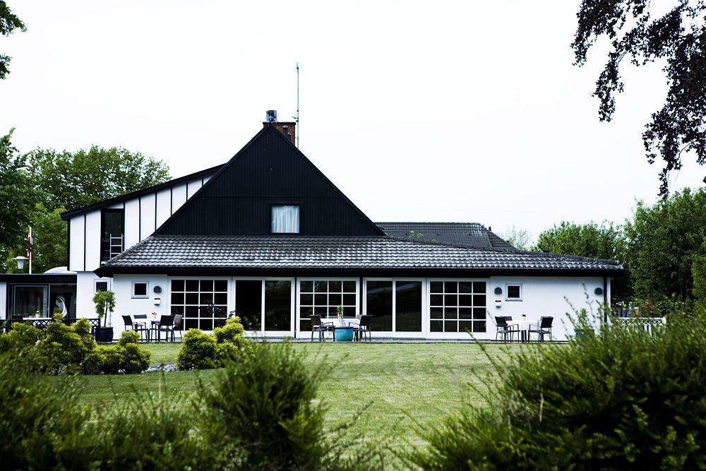 Skjalm Hvide Hotel Slangerup Exterior photo